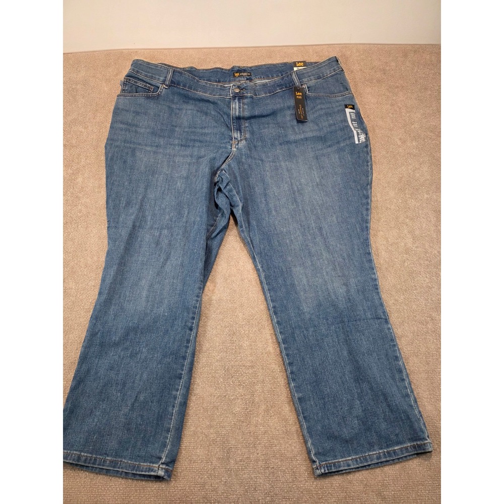 NWT Lee Plus Relaxed Fit Straight Leg Jeans 30W Petite Meridian Blue Mid Rise
